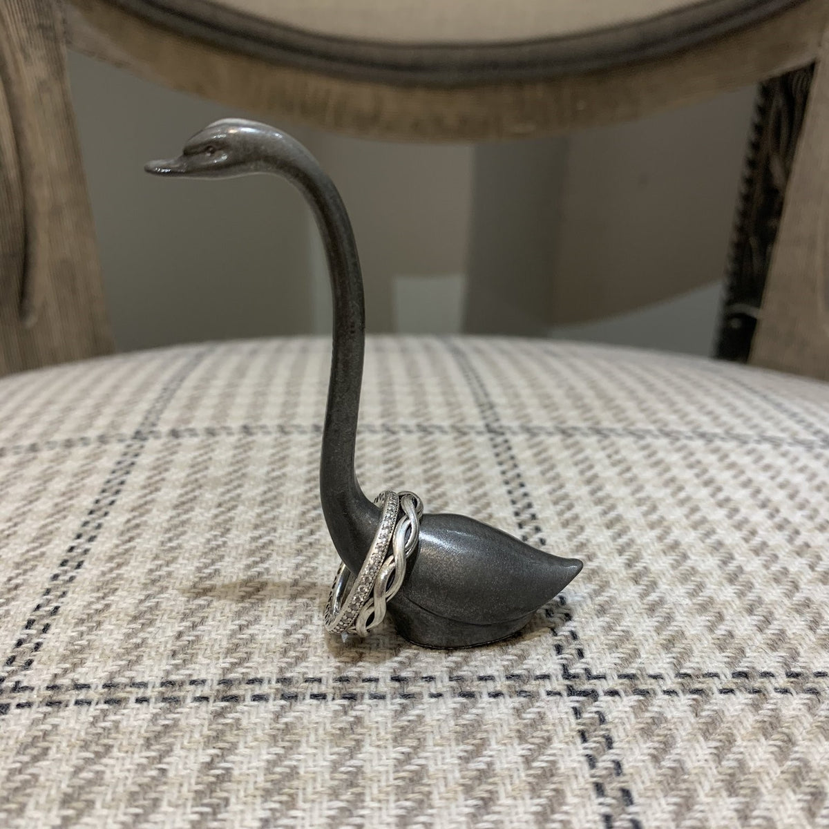 Swan ring on sale holder